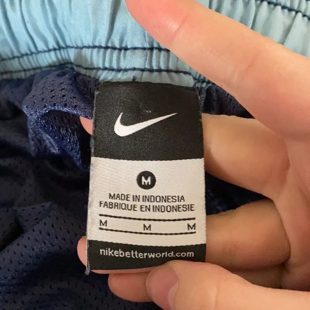 Nike navy light